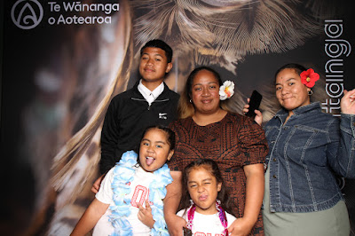 Booth photo from Ceremony 3 of the TWoA Tāmaki Makaurau 2025 Graduations (March 2025) held at the Mangere Arts Centre in Auckland, New Zealand on Wednesday, 12 March, 2025. Photo: InstaBooth by KeyImagery Photography. Copyright: © 2025 Te Wānanga o Aotearoa.