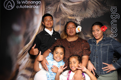 Booth photo from Ceremony 3 of the TWoA Tāmaki Makaurau 2025 Graduations (March 2025) held at the Mangere Arts Centre in Auckland, New Zealand on Wednesday, 12 March, 2025. Photo: InstaBooth by KeyImagery Photography. Copyright: © 2025 Te Wānanga o Aotearoa.