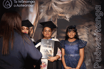 Booth photo from Ceremony 3 of the TWoA Tāmaki Makaurau 2025 Graduations (March 2025) held at the Mangere Arts Centre in Auckland, New Zealand on Wednesday, 12 March, 2025. Photo: InstaBooth by KeyImagery Photography. Copyright: © 2025 Te Wānanga o Aotearoa.