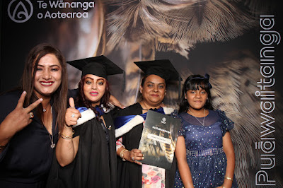 Booth photo from Ceremony 3 of the TWoA Tāmaki Makaurau 2025 Graduations (March 2025) held at the Mangere Arts Centre in Auckland, New Zealand on Wednesday, 12 March, 2025. Photo: InstaBooth by KeyImagery Photography. Copyright: © 2025 Te Wānanga o Aotearoa.