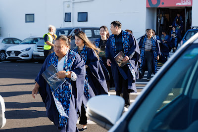 Photo from Ceremony 4 of the TWoA Tāmaki Makaurau 2025 Graduations (May 2025) held at the Mangere Arts Centre in Auckland, New Zealand on Tuesday, 27 May, 2025. Photo by Mike Walen / KeyImagery Photography. Copyright: © 2025 Te Wānanga o Aotearoa.