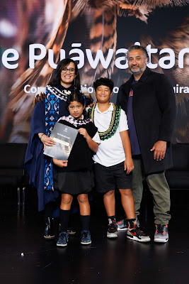 Photo from Ceremony 6 of the TWoA Tāmaki Makaurau 2025 Graduations (May 2025) held at the Mangere Arts Centre in Auckland, New Zealand on Wednesday, 28 May, 2025. Photo by Mike Walen / KeyImagery Photography. Copyright: © 2025 Te Wānanga o Aotearoa.