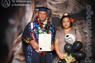 Booth photo from Ceremony 2 of the TWoA Tāmaki Makaurau 2025 Graduations (March 2025) held at the Mangere Arts Centre in Auckland, New Zealand on Wednesday, 12 March, 2025. Photo: InstaBooth by KeyImagery Photography. Copyright: © 2025 Te Wānanga o Aotearoa.