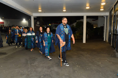 Photo from the TWoA Tāmaki Makaurau 2024 Graduations (Ceremony 2 @ 7pm), held at Church Unlimited, Glendene, Auckland, New Zealand on Monday, 24 June, 2024. Photo: Alick Saunders for KeyImagery Photography. Copyright: © Te Wānanga o Aotearoa.