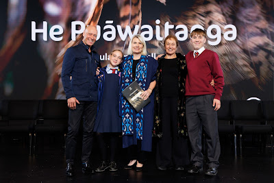 Photo from Ceremony 7 of the TWoA Tāmaki Makaurau 2025 Graduations (May 2025) held at the Mangere Arts Centre in Auckland, New Zealand on Wednesday, 28 May, 2025. Photo by Mike Walen / KeyImagery Photography. Copyright: © 2025 Te Wānanga o Aotearoa.