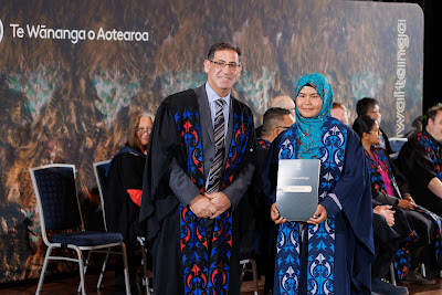 Photo from the TWoA Tāmaki Makaurau 2023 November Graduations (Ceremony 2 @ 6pm), held at the Due Drop Events Centre, Manukau, Auckland, New Zealand on Tuesday, 28 November, 2023. Photo: Mike Walen / KeyImagery Photography. Copyright: © Te Wānanga o Aotearoa.