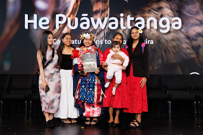 Photo from Ceremony 5 of the TWoA Tāmaki Makaurau 2025 Graduations (May 2025) held at the Mangere Arts Centre in Auckland, New Zealand on Tuesday, 27 May, 2025. Photo by Mike Walen / KeyImagery Photography. Copyright: © 2025 Te Wānanga o Aotearoa.