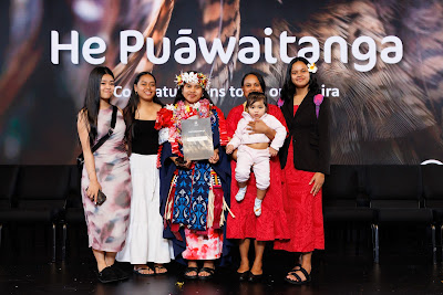 Photo from Ceremony 5 of the TWoA Tāmaki Makaurau 2025 Graduations (May 2025) held at the Mangere Arts Centre in Auckland, New Zealand on Tuesday, 27 May, 2025. Photo by Mike Walen / KeyImagery Photography. Copyright: © 2025 Te Wānanga o Aotearoa.