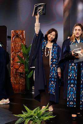 Photo from Ceremony 4 of the TWoA Tāmaki Makaurau 2025 Graduations (May 2025) held at the Mangere Arts Centre in Auckland, New Zealand on Tuesday, 27 May, 2025. Photo by Mike Walen / KeyImagery Photography. Copyright: © 2025 Te Wānanga o Aotearoa.