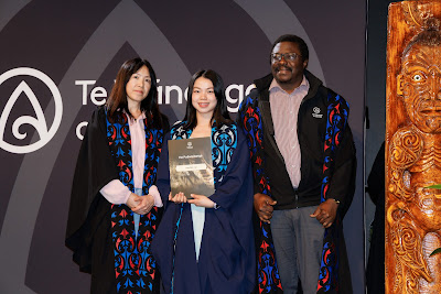 Photo from Ceremony 4 of the TWoA Tāmaki Makaurau 2025 Graduations (May 2025) held at the Mangere Arts Centre in Auckland, New Zealand on Tuesday, 27 May, 2025. Photo by Mike Walen / KeyImagery Photography. Copyright: © 2025 Te Wānanga o Aotearoa.