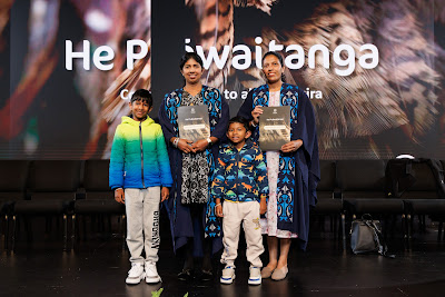 Photo from Ceremony 4 of the TWoA Tāmaki Makaurau 2025 Graduations (May 2025) held at the Mangere Arts Centre in Auckland, New Zealand on Tuesday, 27 May, 2025. Photo by Mike Walen / KeyImagery Photography. Copyright: © 2025 Te Wānanga o Aotearoa.