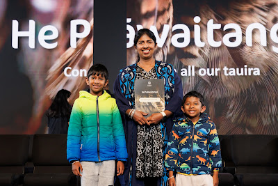 Photo from Ceremony 4 of the TWoA Tāmaki Makaurau 2025 Graduations (May 2025) held at the Mangere Arts Centre in Auckland, New Zealand on Tuesday, 27 May, 2025. Photo by Mike Walen / KeyImagery Photography. Copyright: © 2025 Te Wānanga o Aotearoa.
