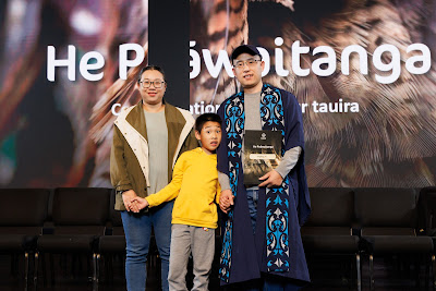 Photo from Ceremony 4 of the TWoA Tāmaki Makaurau 2025 Graduations (May 2025) held at the Mangere Arts Centre in Auckland, New Zealand on Tuesday, 27 May, 2025. Photo by Mike Walen / KeyImagery Photography. Copyright: © 2025 Te Wānanga o Aotearoa.