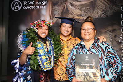Booth photo from Ceremony 2 of the TWoA Tāmaki Makaurau 2025 Graduations (March 2025) held at the Mangere Arts Centre in Auckland, New Zealand on Wednesday, 12 March, 2025. Photo: InstaBooth by KeyImagery Photography. Copyright: © 2025 Te Wānanga o Aotearoa.
