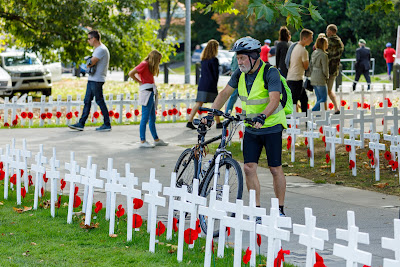 Photo from the Anzac Day 2022 Civic Service held at Memorial Park, Hamilton, Waikato, New Zealand. Taken: Monday, 25 April 2022. Photography: Mike Walen / KeyImagery Photography. Copyright: © Hamilton City Council.