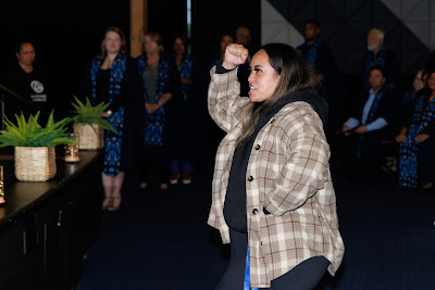 Photo from Ceremony 7 of the TWoA Tāmaki Makaurau 2025 Graduations (May 2025) held at the Mangere Arts Centre in Auckland, New Zealand on Wednesday, 28 May, 2025. Photo by Mike Walen / KeyImagery Photography. Copyright: © 2025 Te Wānanga o Aotearoa.