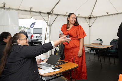 Photo from the TWoA Whirikoka 2024 Graduation (Gisborne), held at the War Memorial Theatre, Gisborne, East Coast, New Zealand on Wednesday, 16 April, 2025. Photo by Alick Saunders for KeyImagery Photography. Copyright: © 2025 Te Wānanga o Aotearoa.