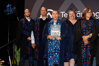 Photo from Ceremony 5 of the TWoA Tāmaki Makaurau 2025 Graduations (May 2025) held at the Mangere Arts Centre in Auckland, New Zealand on Tuesday, 27 May, 2025. Photo by Mike Walen / KeyImagery Photography. Copyright: © 2025 Te Wānanga o Aotearoa.