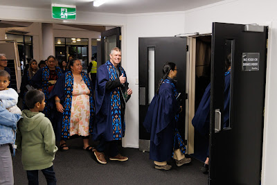 Photo from Ceremony 5 of the TWoA Tāmaki Makaurau 2025 Graduations (May 2025) held at the Mangere Arts Centre in Auckland, New Zealand on Tuesday, 27 May, 2025. Photo by Mike Walen / KeyImagery Photography. Copyright: © 2025 Te Wānanga o Aotearoa.