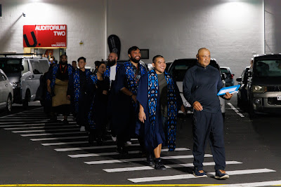 Photo from Ceremony 5 of the TWoA Tāmaki Makaurau 2025 Graduations (May 2025) held at the Mangere Arts Centre in Auckland, New Zealand on Tuesday, 27 May, 2025. Photo by Mike Walen / KeyImagery Photography. Copyright: © 2025 Te Wānanga o Aotearoa.