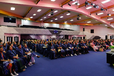 Photo from Ceremony 5 of the TWoA Tāmaki Makaurau 2025 Graduations (May 2025) held at the Mangere Arts Centre in Auckland, New Zealand on Tuesday, 27 May, 2025. Photo by Mike Walen / KeyImagery Photography. Copyright: © 2025 Te Wānanga o Aotearoa.