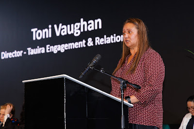 Photo from Ceremony 5 of the TWoA Tāmaki Makaurau 2025 Graduations (May 2025) held at the Mangere Arts Centre in Auckland, New Zealand on Tuesday, 27 May, 2025. Photo by Mike Walen / KeyImagery Photography. Copyright: © 2025 Te Wānanga o Aotearoa.