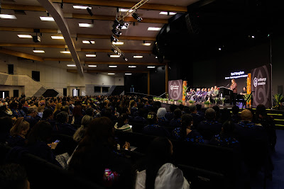 Photo from Ceremony 5 of the TWoA Tāmaki Makaurau 2025 Graduations (May 2025) held at the Mangere Arts Centre in Auckland, New Zealand on Tuesday, 27 May, 2025. Photo by Mike Walen / KeyImagery Photography. Copyright: © 2025 Te Wānanga o Aotearoa.