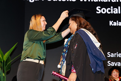 Photo from Ceremony 5 of the TWoA Tāmaki Makaurau 2025 Graduations (May 2025) held at the Mangere Arts Centre in Auckland, New Zealand on Tuesday, 27 May, 2025. Photo by Mike Walen / KeyImagery Photography. Copyright: © 2025 Te Wānanga o Aotearoa.