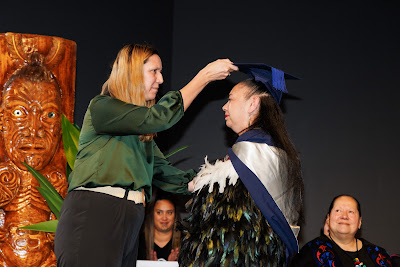Photo from Ceremony 5 of the TWoA Tāmaki Makaurau 2025 Graduations (May 2025) held at the Mangere Arts Centre in Auckland, New Zealand on Tuesday, 27 May, 2025. Photo by Mike Walen / KeyImagery Photography. Copyright: © 2025 Te Wānanga o Aotearoa.