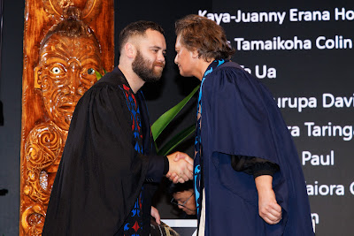 Photo from Ceremony 2 of the TWoA Tāmaki Makaurau 2025 Graduations (May 2025) held at the Mangere Arts Centre in Auckland, New Zealand on Monday, 26 May, 2025. Photo by Mike Walen / KeyImagery Photography. Copyright: © 2025 Te Wānanga o Aotearoa.