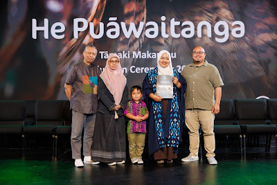 Official photos from Ceremony 2 of the TWoA Tāmaki Makaurau 2025 Graduations (November Ceremonies) held at Church Unlimited, Glendene, Auckland, New Zealand at 5pm on Tuesday, 11 November, 2025. Photography by Mike Walen & InstaBooth / KeyImagery Photography. Copyright: © 2025 Te Wānanga o Aotearoa.