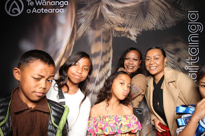 Booth photo from Ceremony 3 of the TWoA Tāmaki Makaurau 2025 Graduations (March 2025) held at the Mangere Arts Centre in Auckland, New Zealand on Wednesday, 12 March, 2025. Photo: InstaBooth by KeyImagery Photography. Copyright: © 2025 Te Wānanga o Aotearoa.