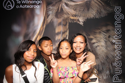 Booth photo from Ceremony 3 of the TWoA Tāmaki Makaurau 2025 Graduations (March 2025) held at the Mangere Arts Centre in Auckland, New Zealand on Wednesday, 12 March, 2025. Photo: InstaBooth by KeyImagery Photography. Copyright: © 2025 Te Wānanga o Aotearoa.