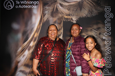 Booth photo from Ceremony 3 of the TWoA Tāmaki Makaurau 2025 Graduations (March 2025) held at the Mangere Arts Centre in Auckland, New Zealand on Wednesday, 12 March, 2025. Photo: InstaBooth by KeyImagery Photography. Copyright: © 2025 Te Wānanga o Aotearoa.