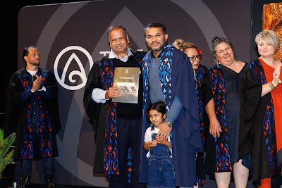 Photo from Ceremony 5 of the TWoA Tāmaki Makaurau 2025 Graduations (May 2025) held at the Mangere Arts Centre in Auckland, New Zealand on Tuesday, 27 May, 2025. Photo by Mike Walen / KeyImagery Photography. Copyright: © 2025 Te Wānanga o Aotearoa.