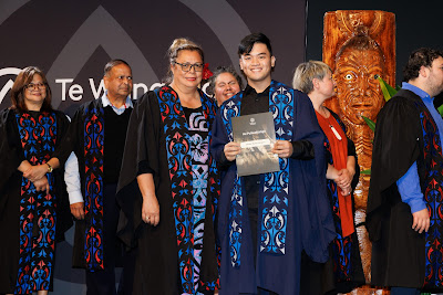 Photo from Ceremony 5 of the TWoA Tāmaki Makaurau 2025 Graduations (May 2025) held at the Mangere Arts Centre in Auckland, New Zealand on Tuesday, 27 May, 2025. Photo by Mike Walen / KeyImagery Photography. Copyright: © 2025 Te Wānanga o Aotearoa.