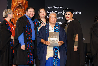 Photo from Ceremony 5 of the TWoA Tāmaki Makaurau 2025 Graduations (May 2025) held at the Mangere Arts Centre in Auckland, New Zealand on Tuesday, 27 May, 2025. Photo by Mike Walen / KeyImagery Photography. Copyright: © 2025 Te Wānanga o Aotearoa.