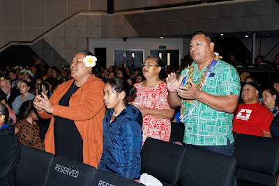Photo from Ceremony 5 of the TWoA Tāmaki Makaurau 2025 Graduations (May 2025) held at the Mangere Arts Centre in Auckland, New Zealand on Tuesday, 27 May, 2025. Photo by Mike Walen / KeyImagery Photography. Copyright: © 2025 Te Wānanga o Aotearoa.