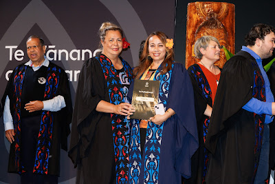 Photo from Ceremony 5 of the TWoA Tāmaki Makaurau 2025 Graduations (May 2025) held at the Mangere Arts Centre in Auckland, New Zealand on Tuesday, 27 May, 2025. Photo by Mike Walen / KeyImagery Photography. Copyright: © 2025 Te Wānanga o Aotearoa.