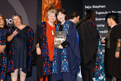 Photo from Ceremony 5 of the TWoA Tāmaki Makaurau 2025 Graduations (May 2025) held at the Mangere Arts Centre in Auckland, New Zealand on Tuesday, 27 May, 2025. Photo by Mike Walen / KeyImagery Photography. Copyright: © 2025 Te Wānanga o Aotearoa.