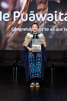 Photo from Ceremony 5 of the TWoA Tāmaki Makaurau 2025 Graduations (May 2025) held at the Mangere Arts Centre in Auckland, New Zealand on Tuesday, 27 May, 2025. Photo by Mike Walen / KeyImagery Photography. Copyright: © 2025 Te Wānanga o Aotearoa.