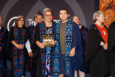 Photo from Ceremony 5 of the TWoA Tāmaki Makaurau 2025 Graduations (May 2025) held at the Mangere Arts Centre in Auckland, New Zealand on Tuesday, 27 May, 2025. Photo by Mike Walen / KeyImagery Photography. Copyright: © 2025 Te Wānanga o Aotearoa.