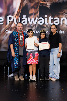Photo from Ceremony 5 of the TWoA Tāmaki Makaurau 2025 Graduations (May 2025) held at the Mangere Arts Centre in Auckland, New Zealand on Tuesday, 27 May, 2025. Photo by Mike Walen / KeyImagery Photography. Copyright: © 2025 Te Wānanga o Aotearoa.