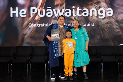 Photo from Ceremony 5 of the TWoA Tāmaki Makaurau 2025 Graduations (May 2025) held at the Mangere Arts Centre in Auckland, New Zealand on Tuesday, 27 May, 2025. Photo by Mike Walen / KeyImagery Photography. Copyright: © 2025 Te Wānanga o Aotearoa.