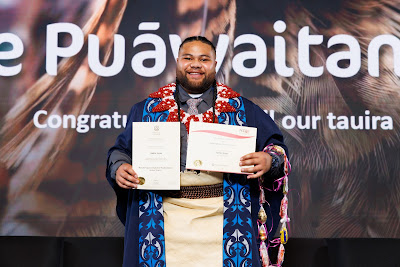 Photo from Ceremony 5 of the TWoA Tāmaki Makaurau 2025 Graduations (May 2025) held at the Mangere Arts Centre in Auckland, New Zealand on Tuesday, 27 May, 2025. Photo by Mike Walen / KeyImagery Photography. Copyright: © 2025 Te Wānanga o Aotearoa.