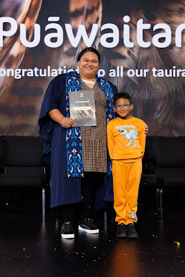 Photo from Ceremony 5 of the TWoA Tāmaki Makaurau 2025 Graduations (May 2025) held at the Mangere Arts Centre in Auckland, New Zealand on Tuesday, 27 May, 2025. Photo by Mike Walen / KeyImagery Photography. Copyright: © 2025 Te Wānanga o Aotearoa.