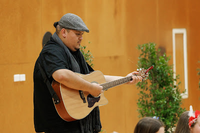 Photo from the Waikato Diocesan Whānau Dinner 2022 held in the school gym at Waikato Diocesan, Hamilton, New Zealand. Taken: Friday, 9 September 2022. Photography: Mike Walen / KeyImagery Photography. Copyright: © Waikato Diocesan School for Girls.
