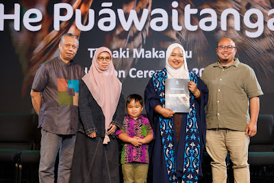Official photos from Ceremony 2 of the TWoA Tāmaki Makaurau 2025 Graduations (November Ceremonies) held at Church Unlimited, Glendene, Auckland, New Zealand at 5pm on Tuesday, 11 November, 2025. Photography by Mike Walen & InstaBooth / KeyImagery Photography. Copyright: © 2025 Te Wānanga o Aotearoa.