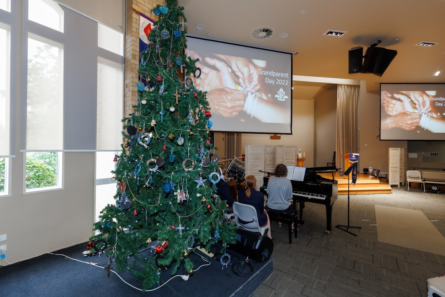 016_WDSG_GrandparentsDay_9Dec2022.jpg